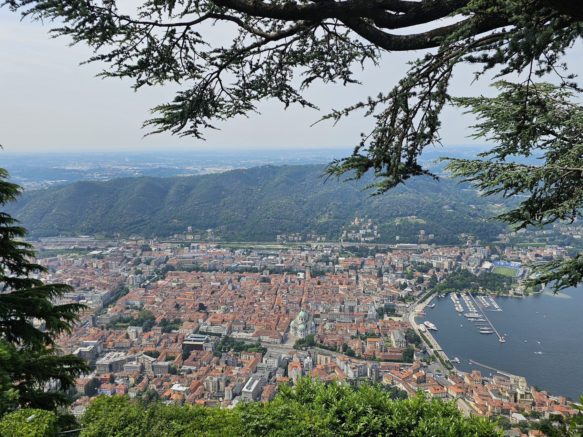Lake Como: Brunate, the Volta Lighthouse and the ridge to Torno
